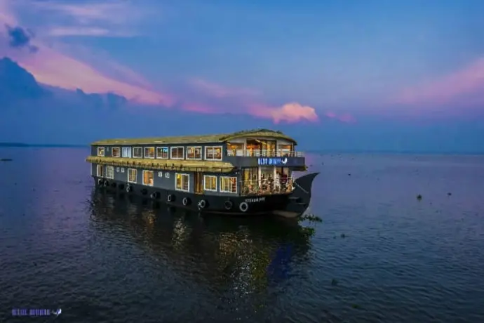 House boats 